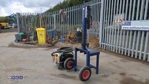 Log splitter and beaver pack - 3