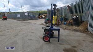Log splitter and beaver pack - 4