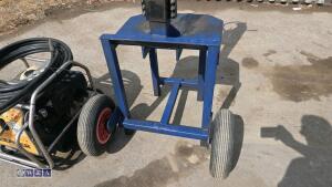 Log splitter and beaver pack - 13