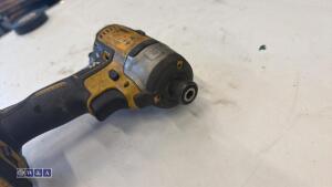 DEWALT DCF887 18v impact driver - 2