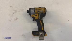 DEWALT DCF887 18v impact driver - 3