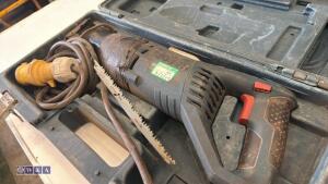 BOSCH 110v reciprocating saw c/w case - 3