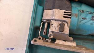 MAKITA 110v jigsaw c/w case - 2