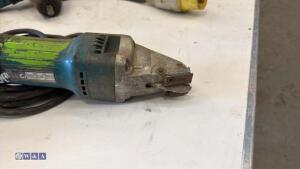 MAKITA 110v metal shearer - 2