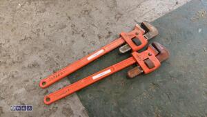 2 x wrenches (625)(624)