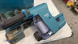 MAKITA DHR242 18v drill c/w case (3430317) - 5