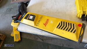 LEICA DD220 cable locator & LEICA generator - 2