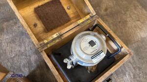 2 x FERODO brake testig meters c/w case - 4