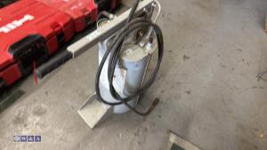 Hand pump - 3