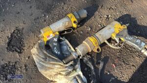 2 x hydraulic drills - 3