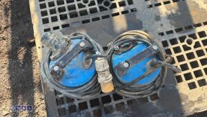 2 x 110v submersible pumps (137)(826) - 2