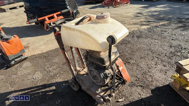 CLIPPER CS451 petrol road saw c/w dust suppression bottle (3386060)