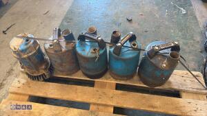 5 x submersible pumps (278)(080)(528)(142)(702) - 3