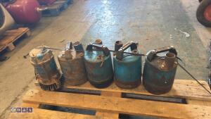 5 x submersible pumps (278)(080)(528)(142)(702) - 4