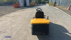 2018 STIGA ESTATE 3098H 98cm cut & collect lawn tractor c/w collection box (s/n 00253917) - 4