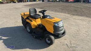 2018 STIGA ESTATE 3098H 98cm cut & collect lawn tractor c/w collection box (s/n 00253917) - 7