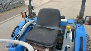 Iseki 325 compact tractor - 19