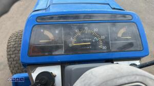Iseki 325 compact tractor - 21