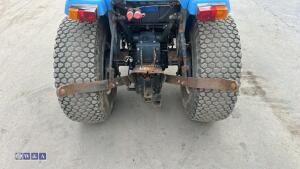 Iseki 325 compact tractor - 25