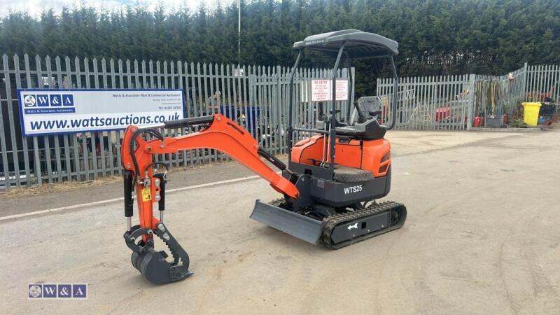 Wts25 excavator ( Kubota engine )
