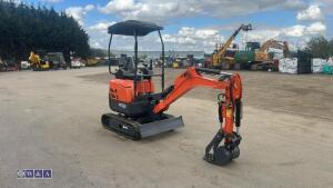 2025 WTS25 KUBOTA diesel driven rubber tracked excavator S/n: with bucket, blade, piped & thumb (unused) - 6