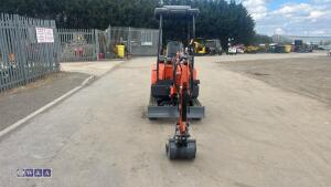 2025 WTS25 KUBOTA diesel driven rubber tracked excavator S/n: with bucket, blade, piped & thumb (unused) - 7