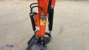 2025 WTS25 KUBOTA diesel driven rubber tracked excavator S/n: with bucket, blade, piped & thumb (unused) - 9