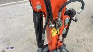2025 WTS25 KUBOTA diesel driven rubber tracked excavator S/n: with bucket, blade, piped & thumb (unused) - 10