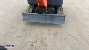 2025 WTS25 KUBOTA diesel driven rubber tracked excavator S/n: with bucket, blade, piped & thumb (unused) - 11