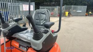 2025 WTS25 KUBOTA diesel driven rubber tracked excavator S/n: with bucket, blade, piped & thumb (unused) - 20