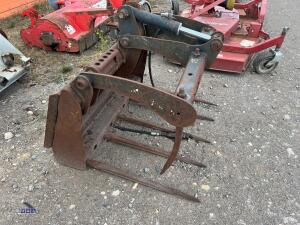 3ft Skidsteer hydraulic muck grab - 2