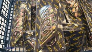 Box of lynch pins - 2