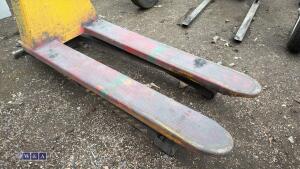 High lift pallet truck - 2