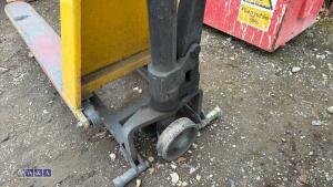 High lift pallet truck - 6