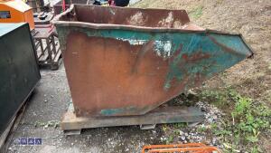 Forklift tipping skip - 3