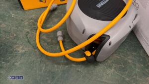 TITAN wall mounted horse reel - 4