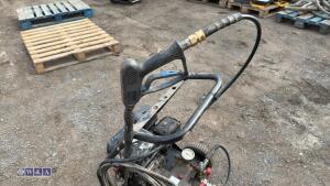 HONDA petrol pressure washer c/w hose & lance - 4