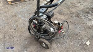 HONDA petrol pressure washer c/w hose & lance - 5