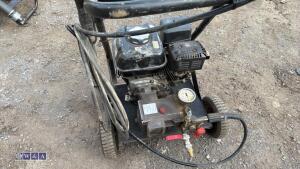 HONDA petrol pressure washer c/w hose & lance - 6