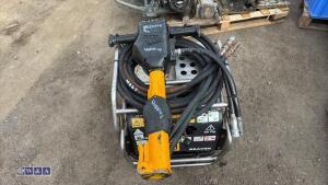 JCB BEAVER petrol hydraulic power pack c/w hose & breaker - 2