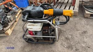 JCB BEAVER petrol hydraulic power pack c/w hose & breaker - 3
