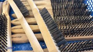 Box of wire brushes - 2