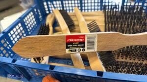 Box of wire brushes - 3
