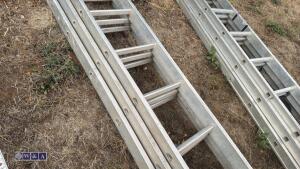 Aluminium triple extendable ladder - 3
