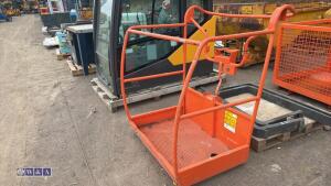 Man basket to suit a boom lift - 2