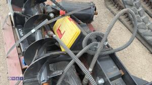 Hydraulic breaker & auger to suit mini skidsteer - 3