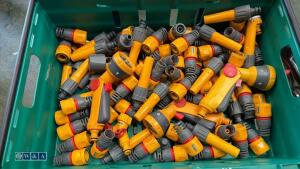 Tray of hose couplings, spray guns, hoses