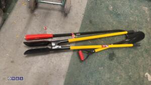 Quantity of gardening tools including spade, hole digger & pry bar - 4
