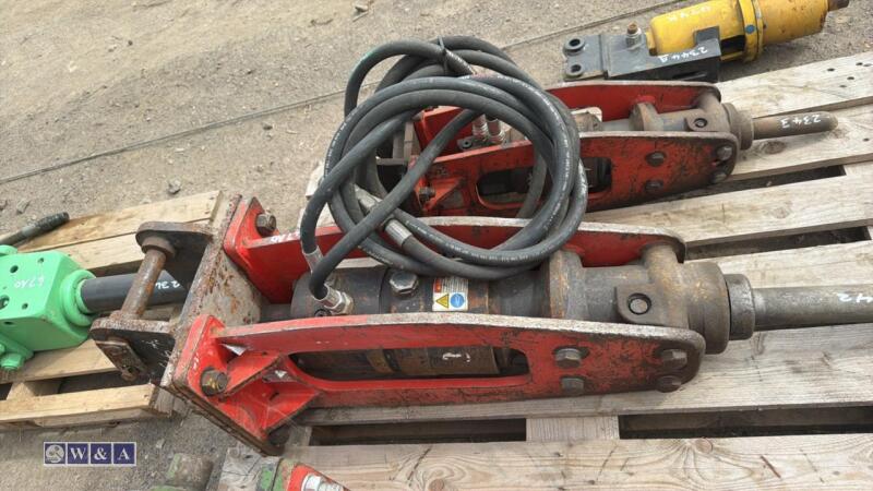 Hydraulic machine breaker c/w lines (30mm pins)