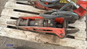 Hydraulic machine breaker c/w lines (30mm pins) - 2